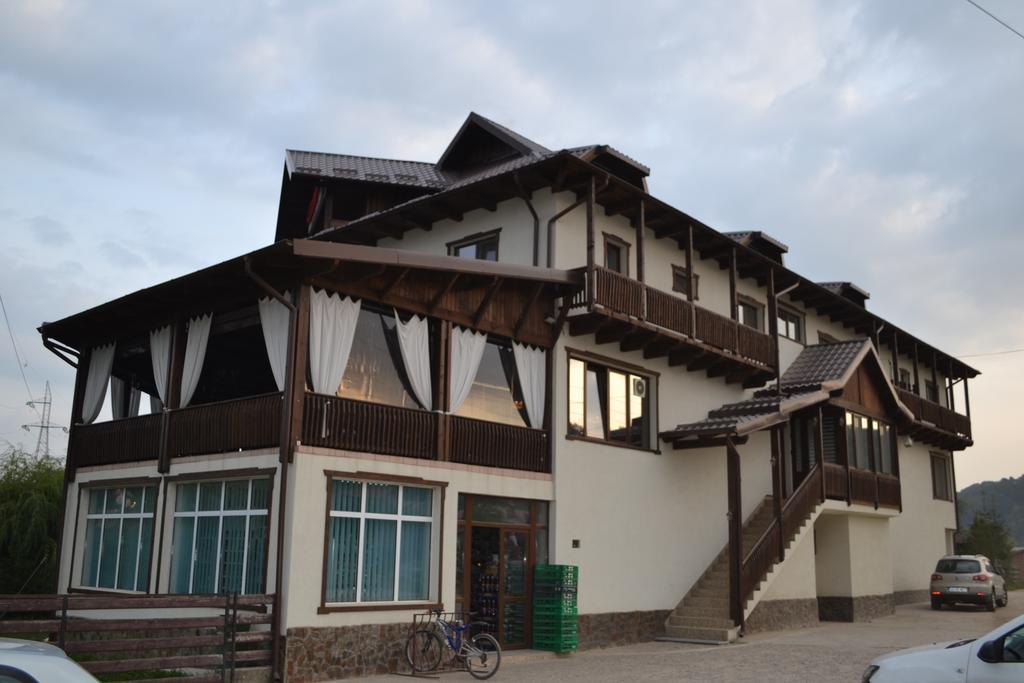 Pensiunea Meridian Corbeni Exterior photo